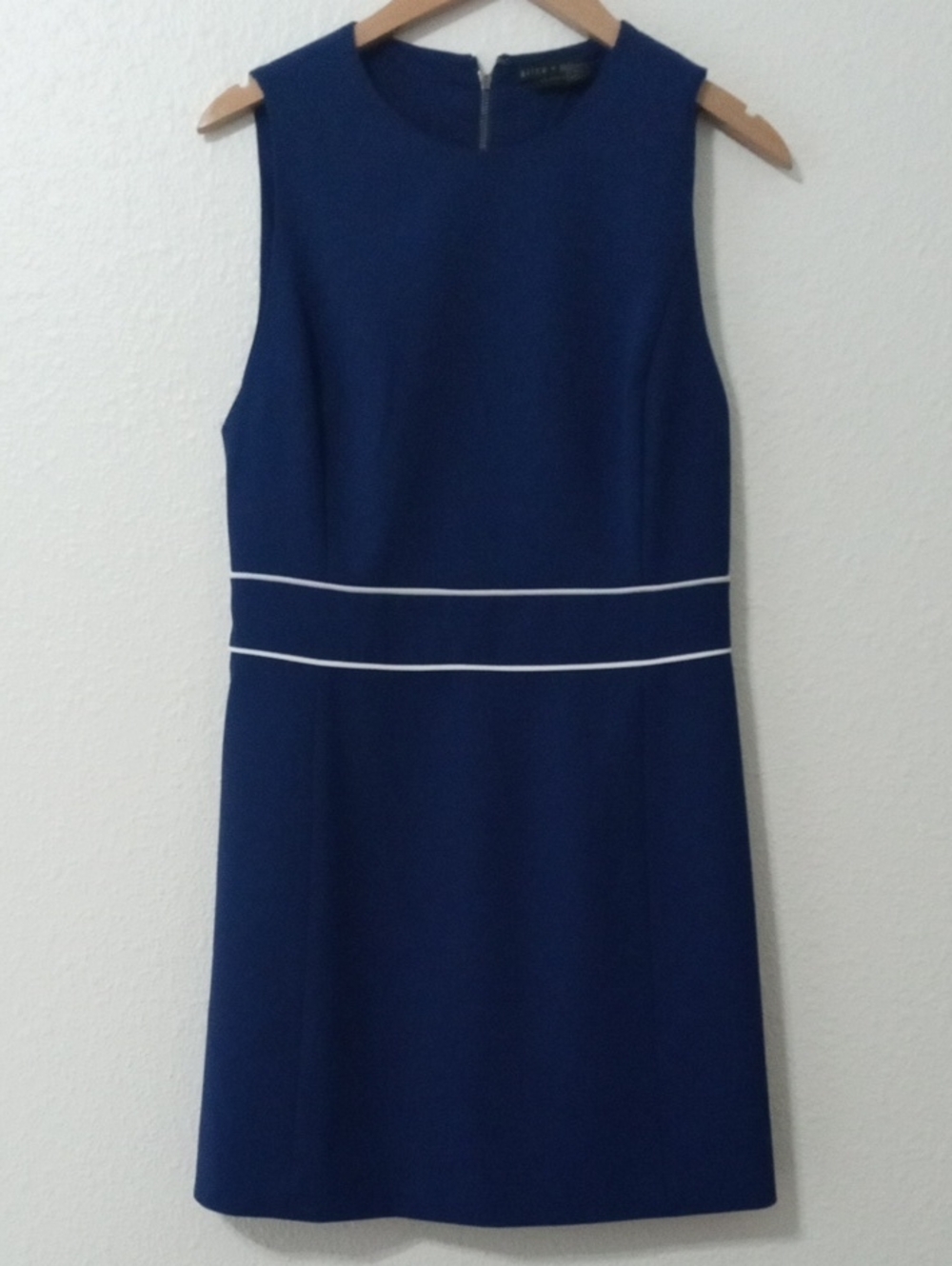 Alice + Olivia Navy Dress with White Waist Piping